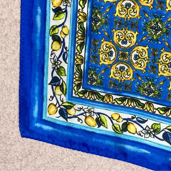 Vintage Brighton Silk 18” Square Women’s Scarf Blue/Yellow Lemon Italian Med - Picture 5 of 8